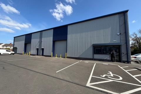 Warehouse to rent, Cradley Rd Dudley DY2 9SW