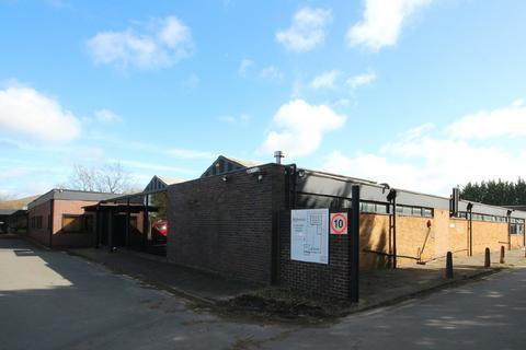 Warehouse to rent, Spring Ln S Malvern WR14 1AT