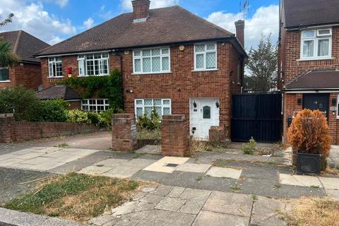 4 bedroom semi-detached house for sale, West Ridge Gardens, Greenford, UB6