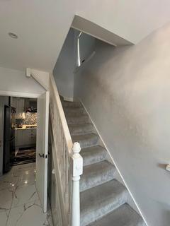 4 bedroom semi-detached house for sale, West Ridge Gardens, Greenford, UB6
