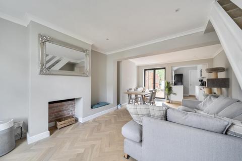 2 bedroom terraced house for sale, Addison Road, Guildford