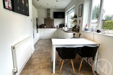 4 bedroom detached house for sale, Bispham Road, Carleton