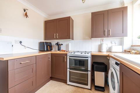 2 bedroom maisonette for sale, Neville Road, Sutton