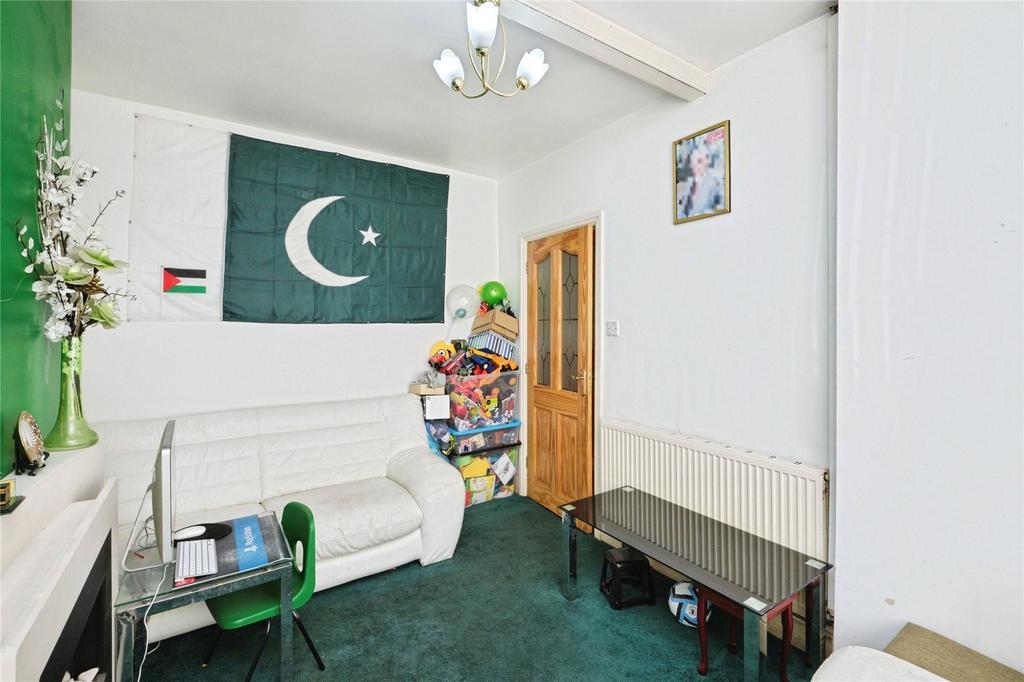 House in West Midlands - View 4