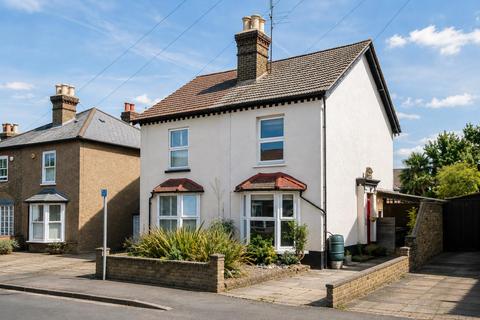 Sutton Grove, Sutton