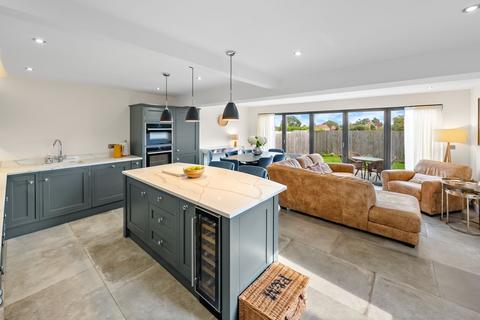 4 bedroom detached house for sale, Arthurs Avenue, Harrogate, HG2