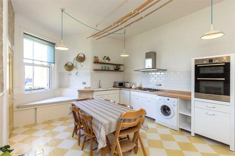 4 bedroom apartment for sale, 51/3 East Trinity Road, Trinity, Edinburgh, EH5 3DQ