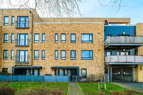 1 bedroom flat for sale, Chingford Mount Road, Chingford