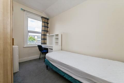 4 bedroom terraced house for sale, Ladysmith Road, Exeter