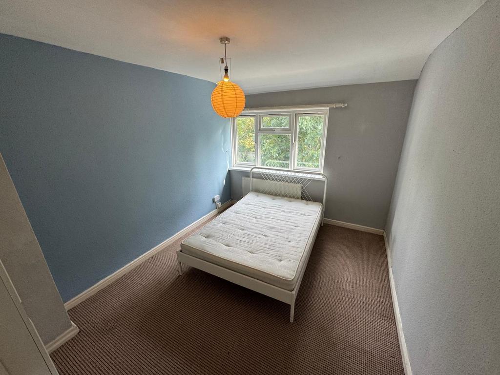 House in Birmingham, West Midlands - More