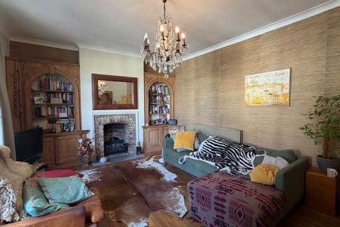 3 bedroom flat for sale, 316B Lordship Lane, East Dulwich, London, SE22 8LY