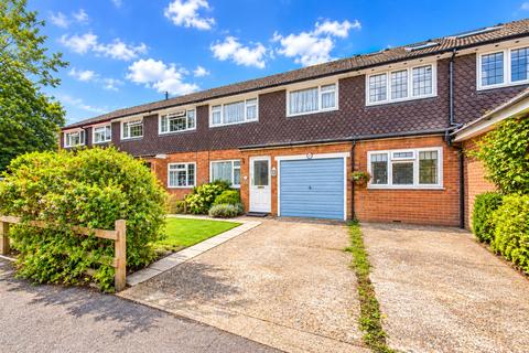 3 bedroom terraced house for sale, Lambourne Close, Tilehurst, Reading, Berkshire, RG31