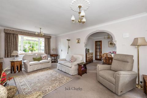 4 bedroom detached house for sale, Higham Lane, Tonbridge