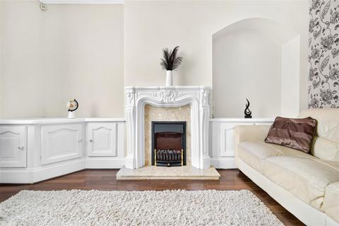 2 bedroom house for sale, Valence Circus, Dagenham
