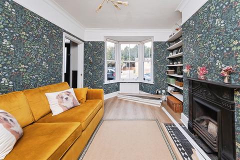 3 bedroom end of terrace house for sale, Broad Street, Newport Pagnell