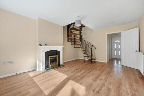 2 bedroom semi-detached house to rent, Kestrel Road, Melton Mowbray, LE13