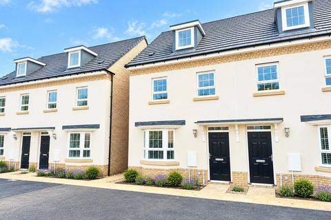 3 bedroom semi-detached house for sale, Salhouse Road, Rackheath, Norwich, Norfolk