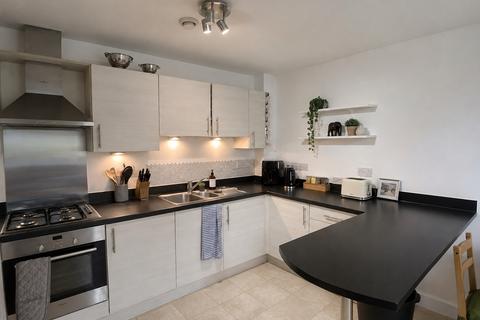2 bedroom apartment to rent, Dalmeny Way, EPSOM