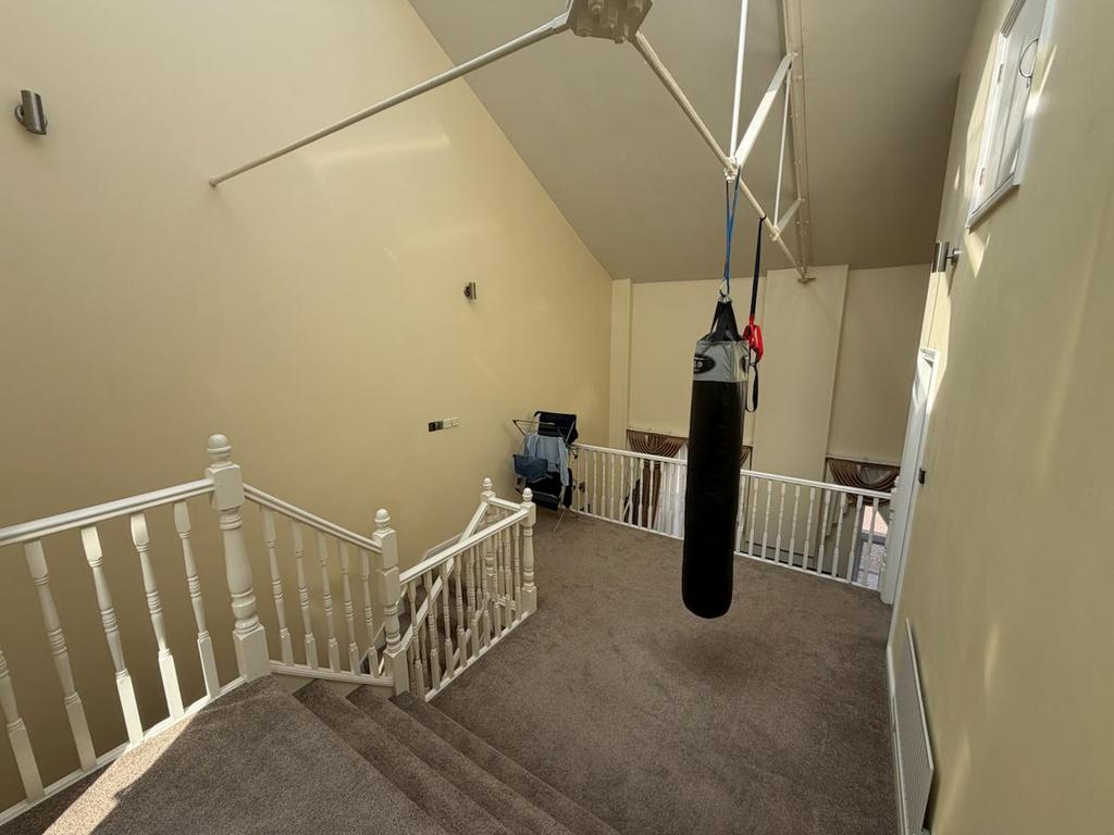 House in Enfield - View 4