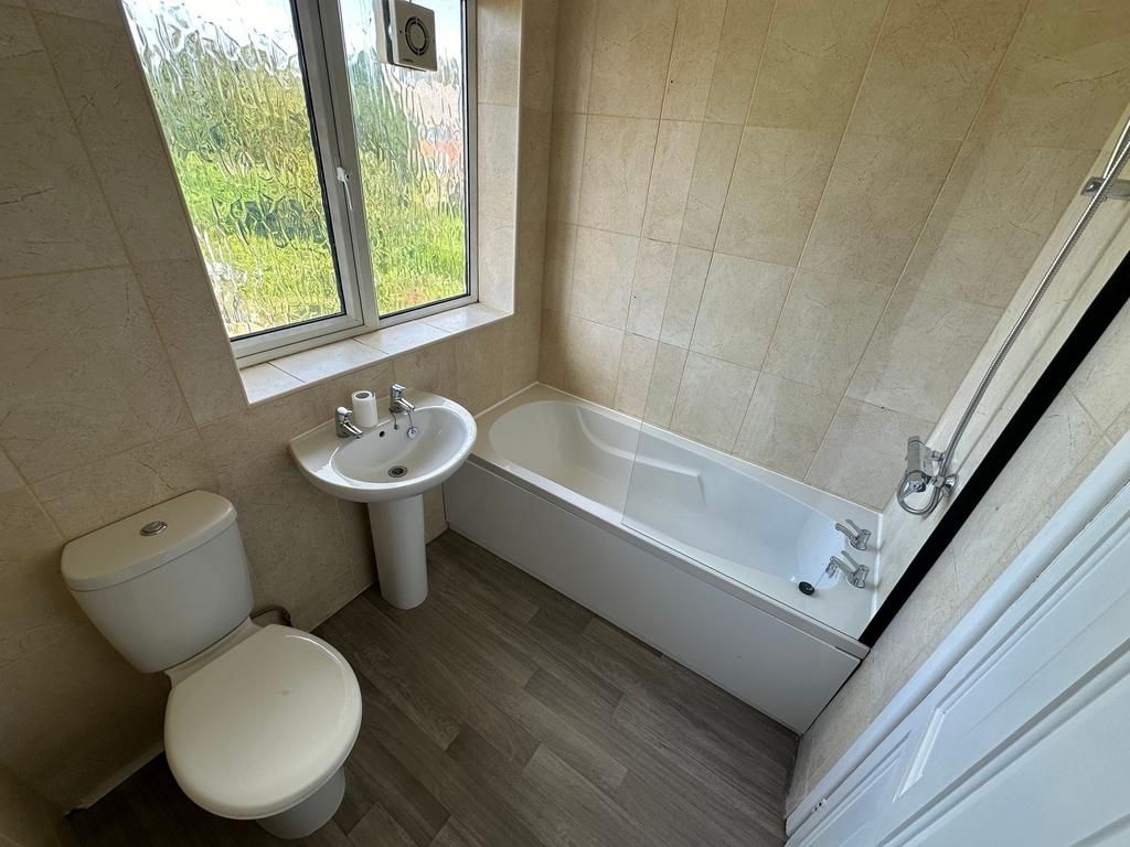 House in Bristol, Fishponds - More