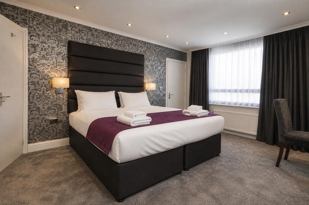 Apartment in London - View 2