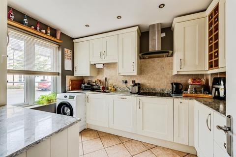 3 bedroom semi-detached house for sale, Ashdale Avenue, Witney