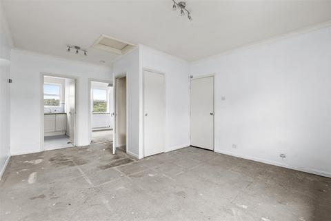 undefined, Totteridge Road, High Wycombe HP13