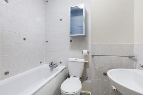 undefined, Totteridge Road, High Wycombe HP13