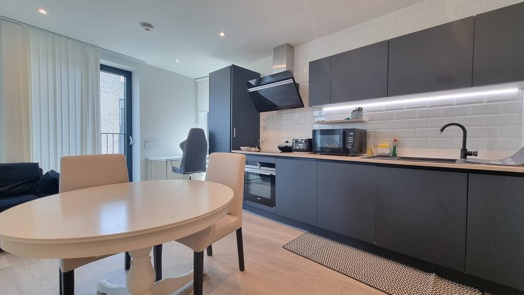 Apartment in Brighton - View 3