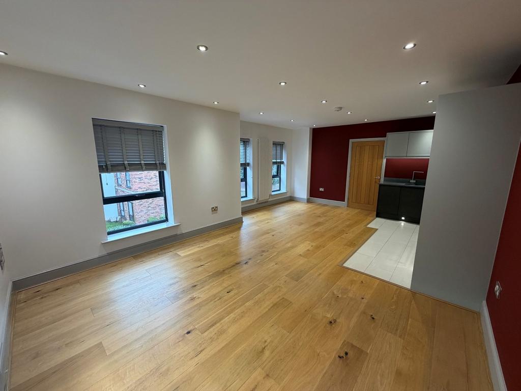Apartment in West Midlands - View 4