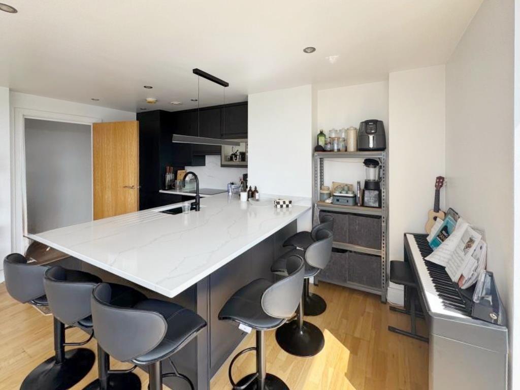 Apartment in London - View 3