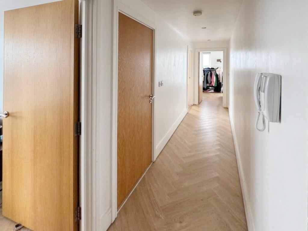 Apartment in London - View 4