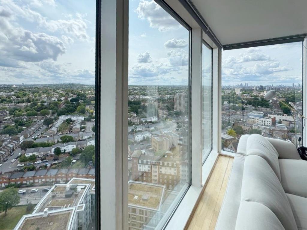 Apartment in London - View 5