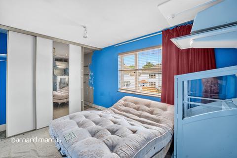 undefined, Dalton Avenue, Mitcham