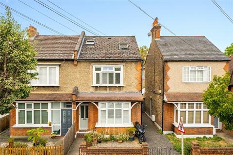 2 bedroom flat for sale, Ellerton Road, Surbiton KT6