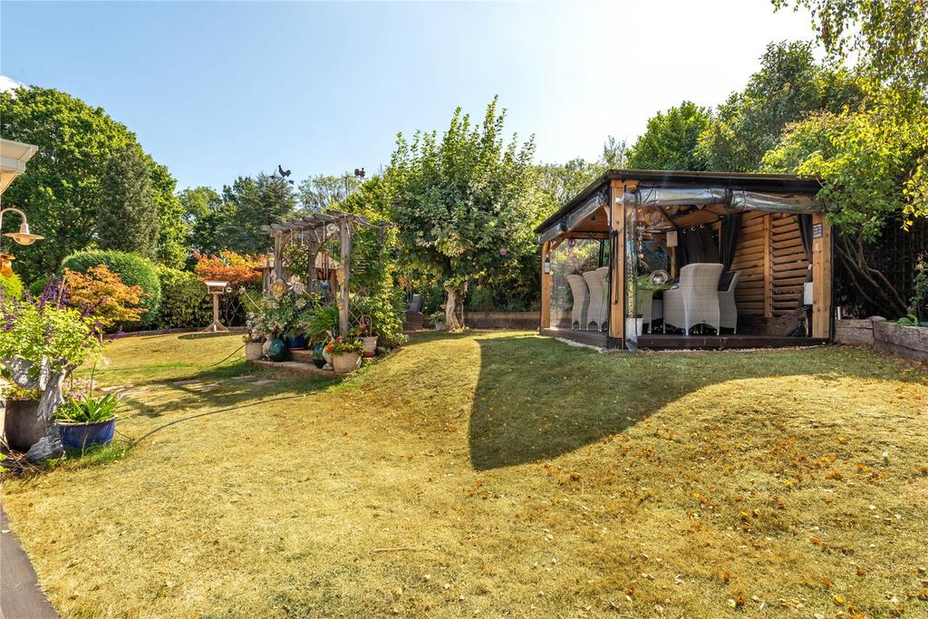 House in Surrey - View 5