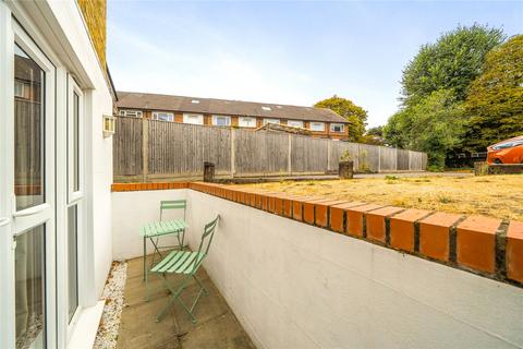1 bedroom flat for sale, Uxbridge Road, Kingston Upon Thames KT1