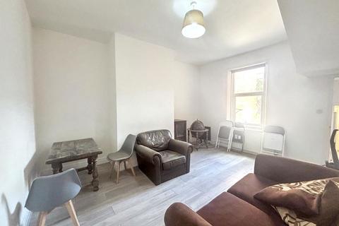 undefined, Chillingham Road, Heaton, Newcastle upon Tyne, Tyne and Wear, NE6 5BU