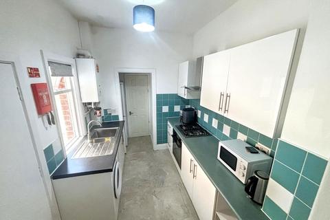 undefined, Chillingham Road, Heaton, Newcastle upon Tyne, Tyne and Wear, NE6 5BU