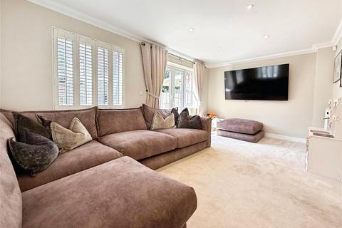 3 bedroom detached house for sale, Dove Close, Berkshire RG45