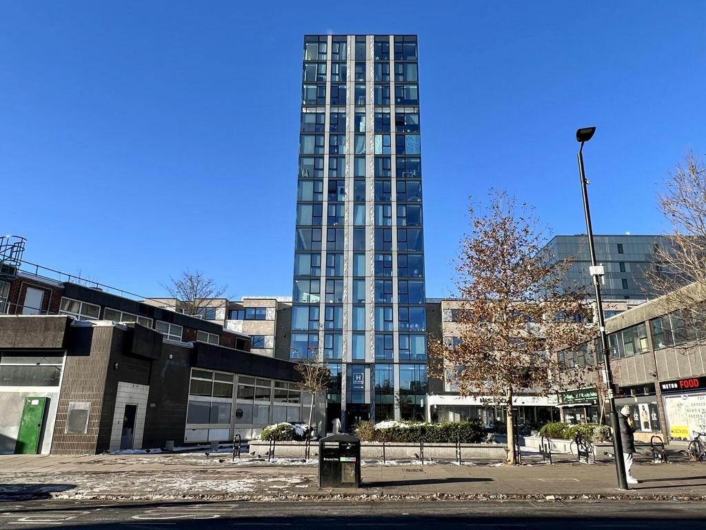 Apartment in London - More