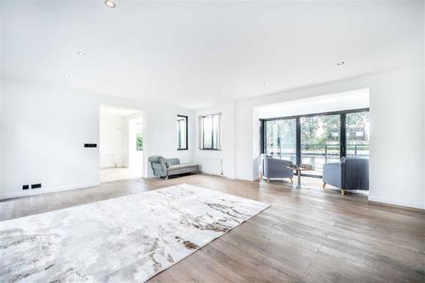 3 bedroom detached house for sale, The Island, Staines-Upon-Thames TW19