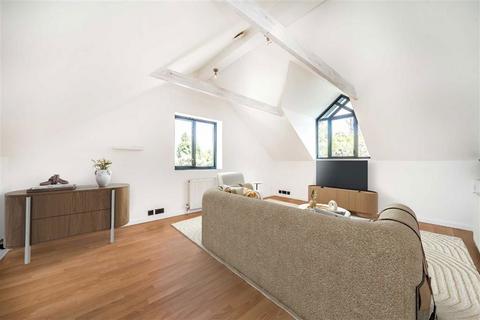 3 bedroom detached house for sale, The Island, Staines-Upon-Thames TW19
