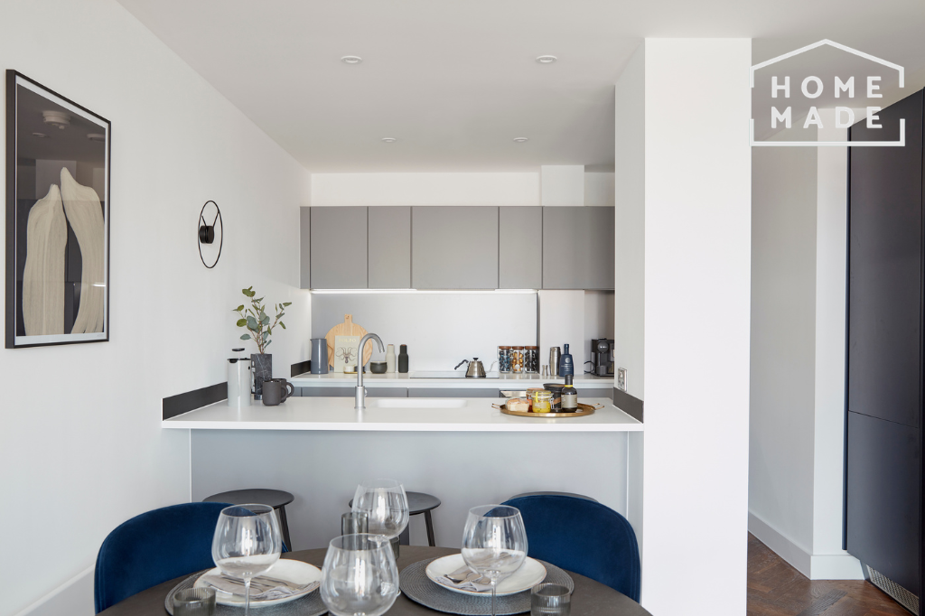 Apartment in Manchester - View 4