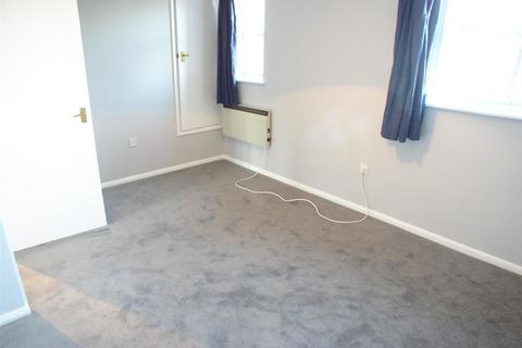 1 bedroom flat for sale, Lindley Road, Walton on Thames, Surrey