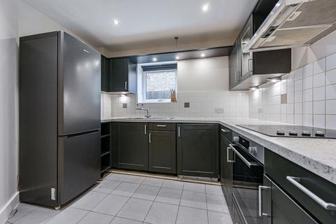 2 bedroom flat to rent, Highfield Close, Hither Green, London, SE13