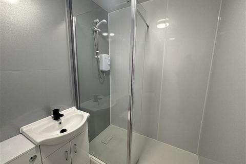 2 bedroom house to rent, Morgan Street, Dundee,
