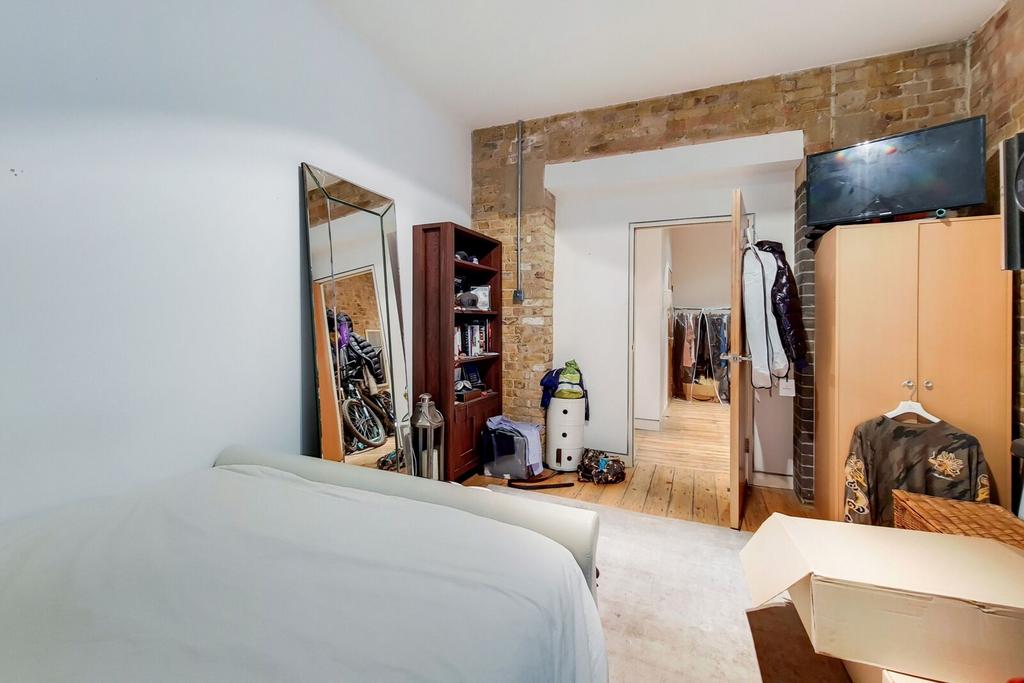 Apartment in London - View 5