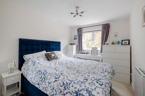 undefined, Pages Hill, London, N10