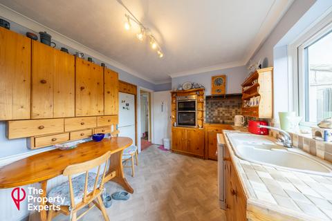 3 bedroom semi-detached house for sale, Norton Road, Reading, RG5